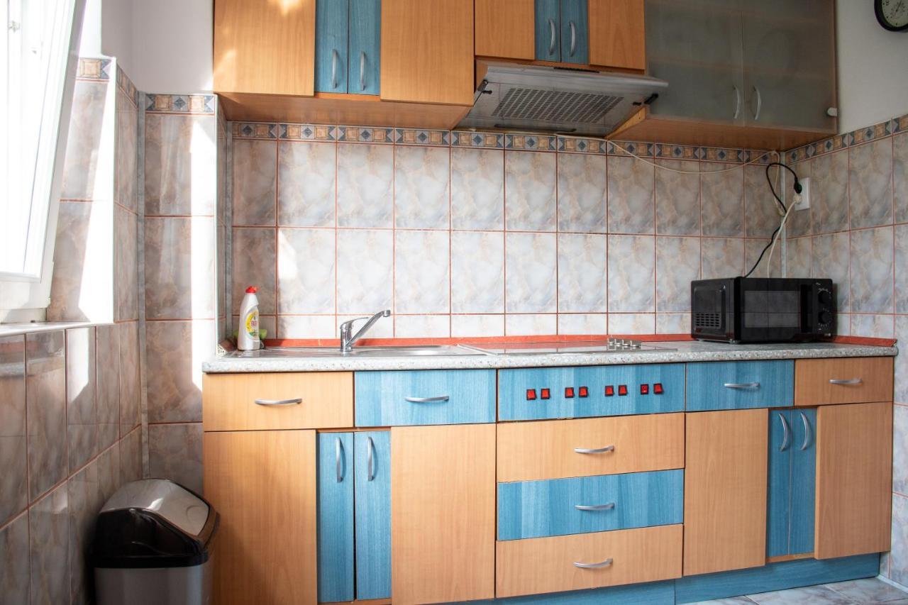 Family-Friendly Apartment Oradea Ngoại thất bức ảnh