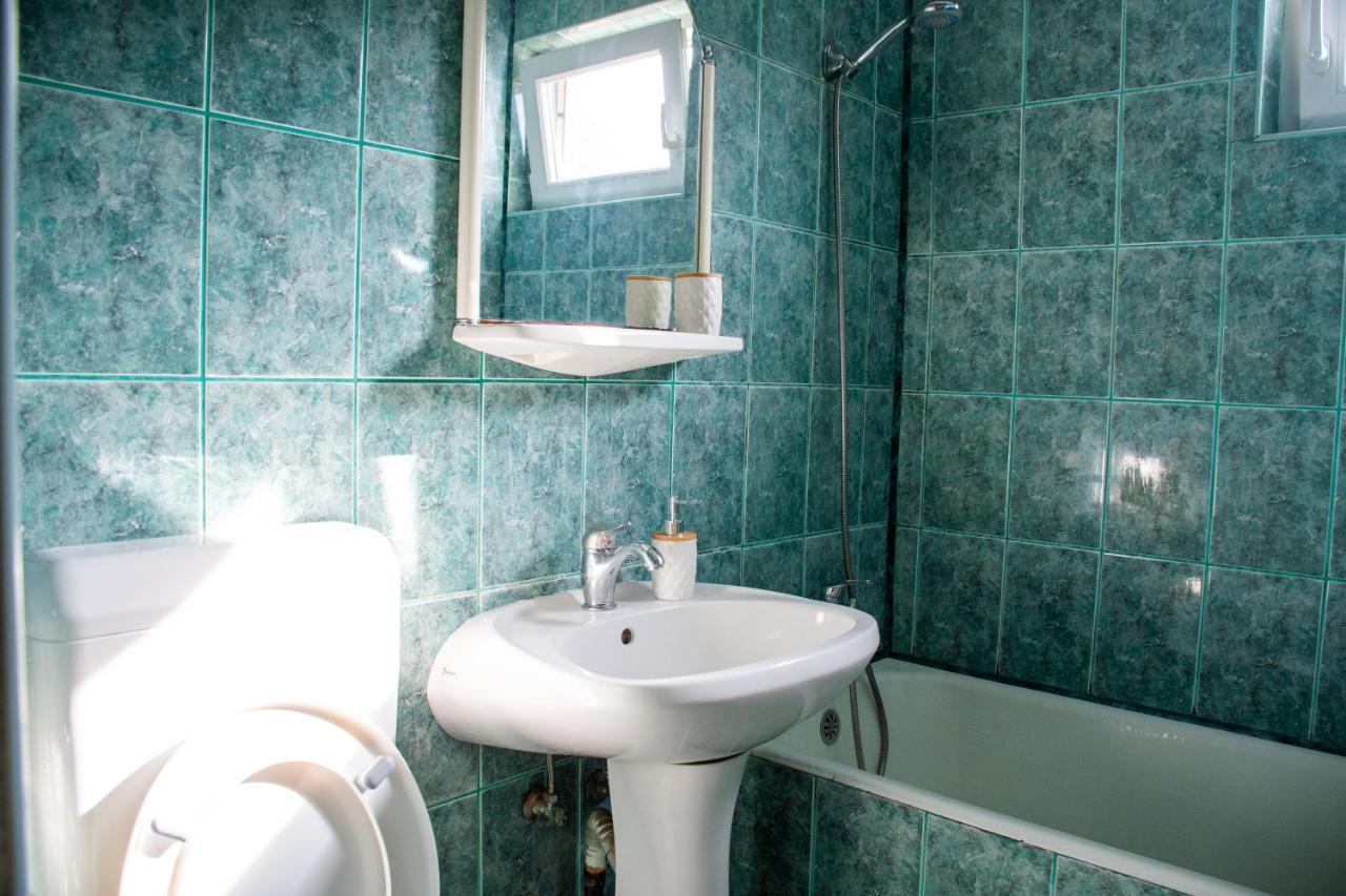Family-Friendly Apartment Oradea Ngoại thất bức ảnh