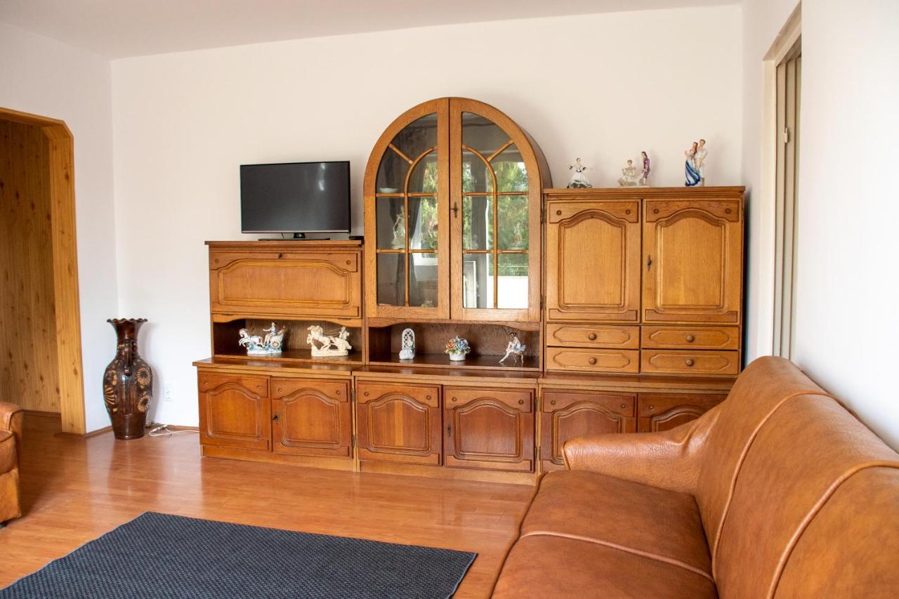Family-Friendly Apartment Oradea Ngoại thất bức ảnh